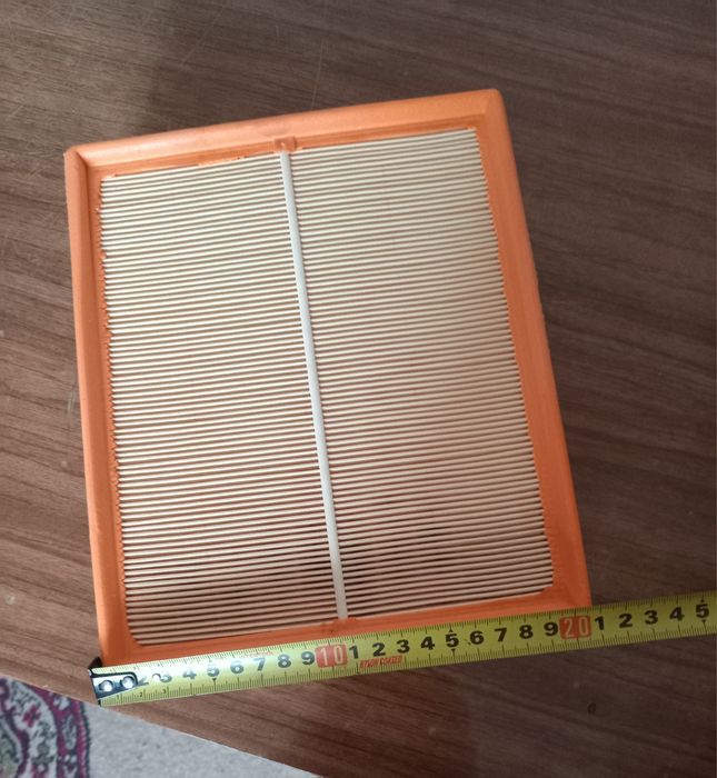 Фильтр воздушный 058 133 843