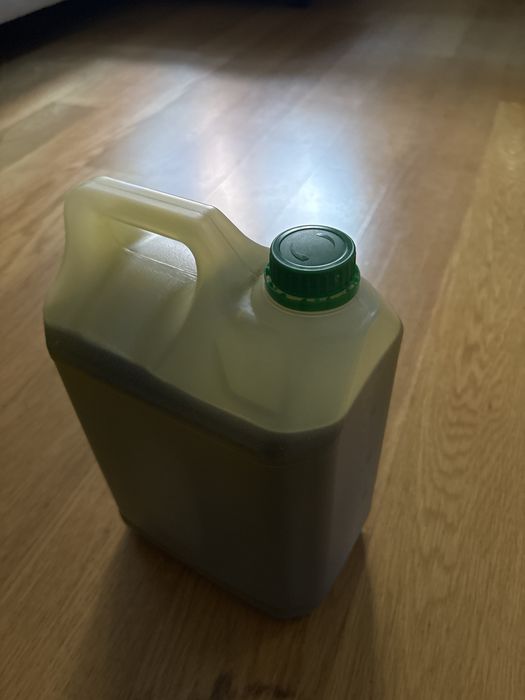 Azeite 100% extraido de azeitona - Tras os Montes