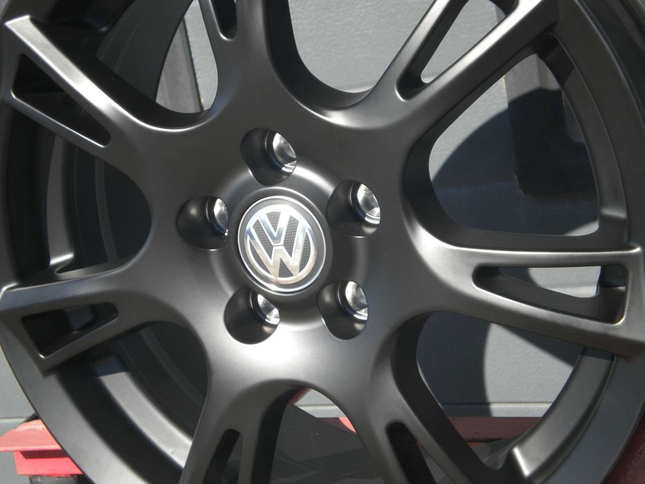 Felgi aluminiowe 15 5x100 Vw Polo Golf IV Bora !NOWE! czarny mat
