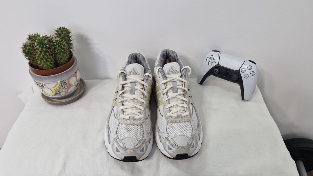 Кросівки Adidas Responce CL.Розмір 42.5