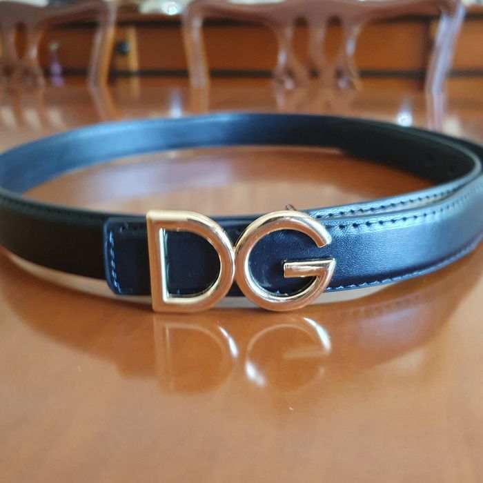 Cinto DG com fivela dourada