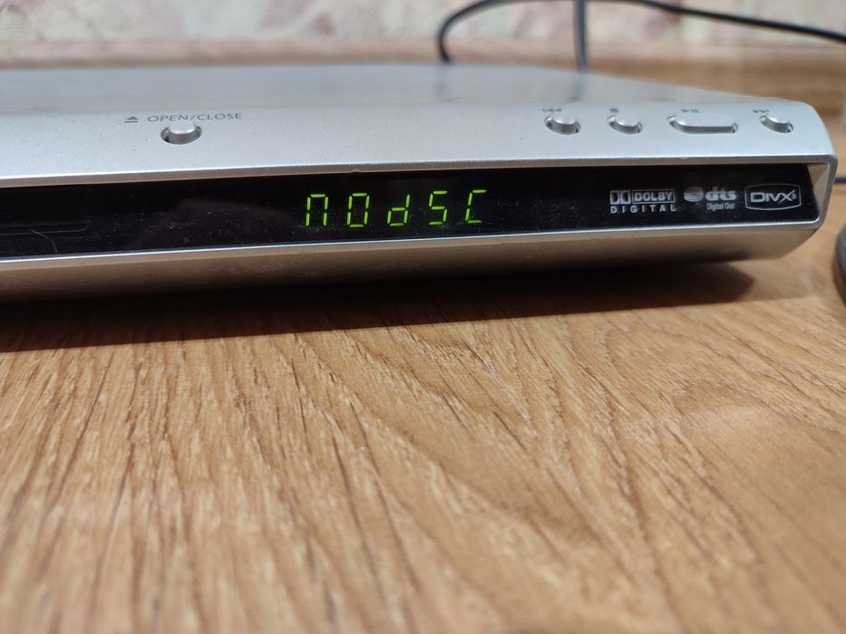 DVD відео програвач samsung model R376KD