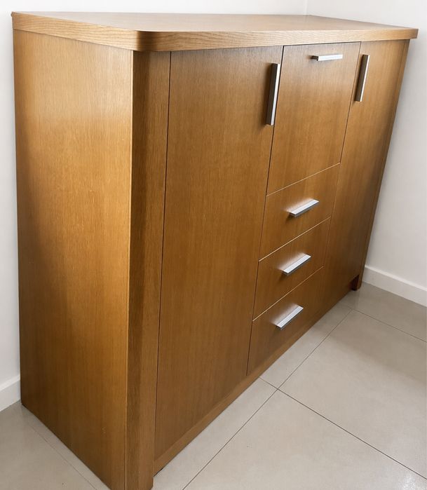 Szafka z debu naturalnego