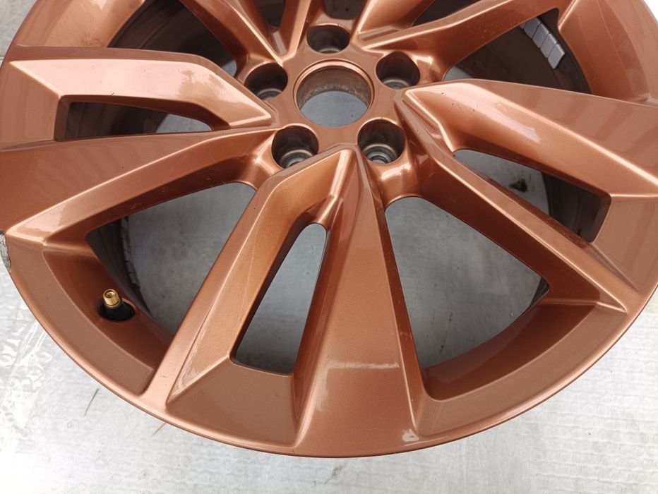 Volkswagen VW t-cross 2gm inne modele felga pojedyncza 17 cali et39 or