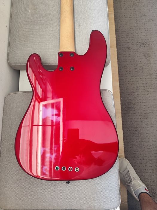 Lakland Skyline 44-51 4 Candy Apple Red