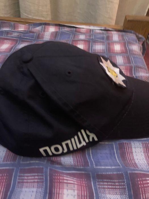 Кеппі поліція з кокардою