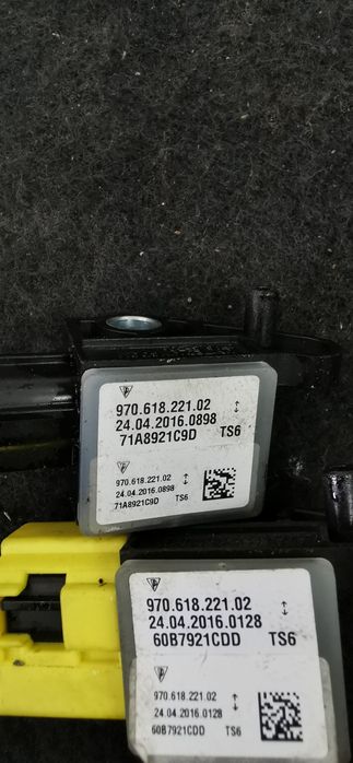 97061822102 Panamera 970 датчик удара