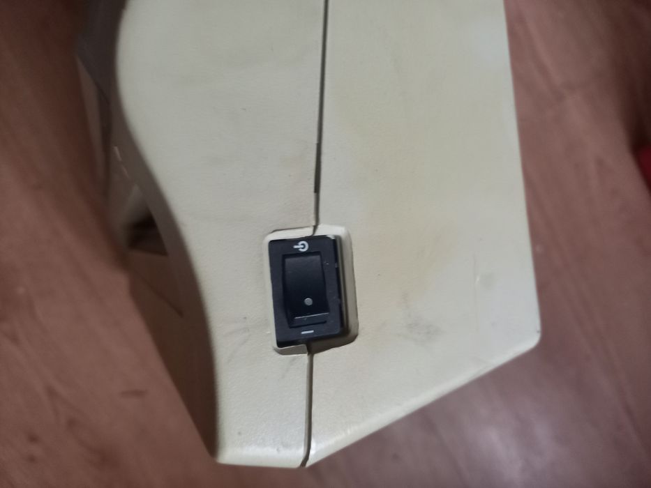 Stara maszyna Sharp PA 3000 Hdo pisania