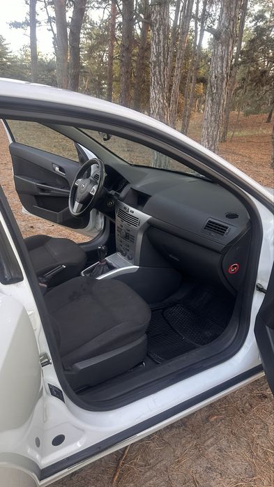 Opel Astra 2012