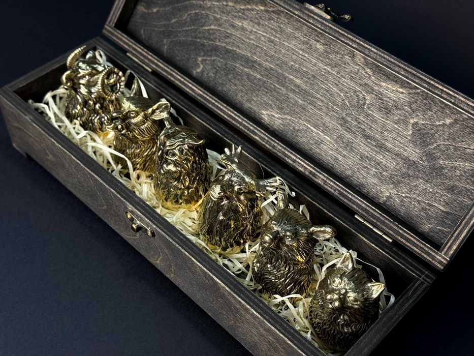 Набір чарок Мисливський. Чарки ручної роботи в кейсі.