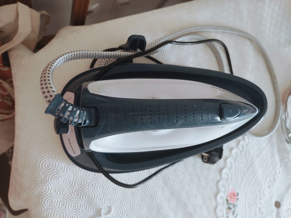 Vendo ferro de engomar.