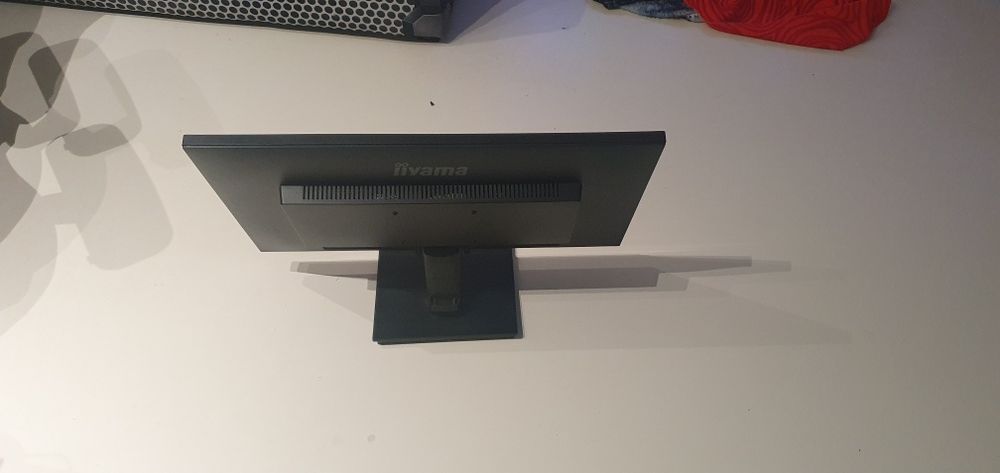 Monitor iiyama black Hawk g-master