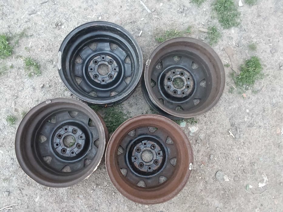 Продам диски на Ауді 80 б3 R14