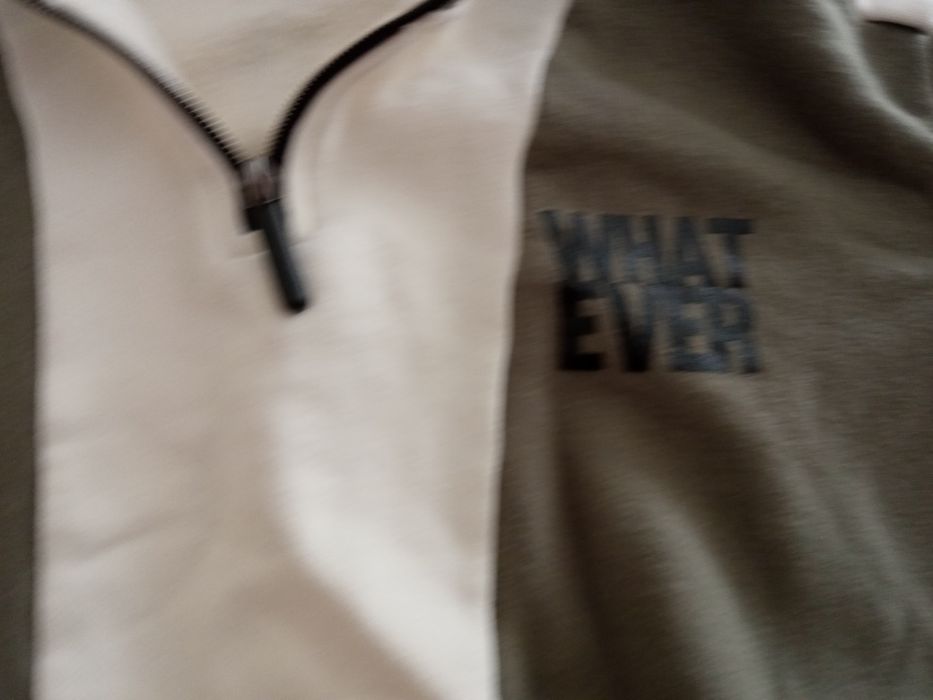 Camisola cardadas estilo desportivo
