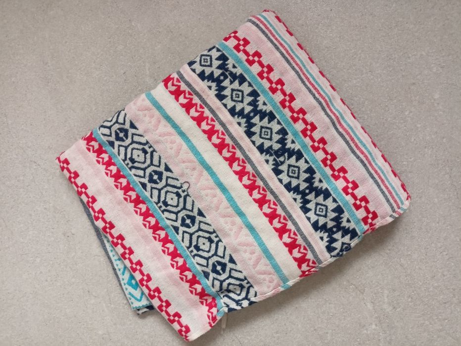 Koc narzuta obrus skandynawski