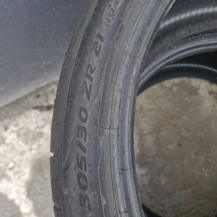 Б/У літні шини Pirelli P Zero Corsa 305/30 ZR21