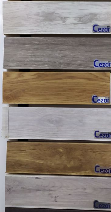 Напольный высокий плинтус CEZAR.