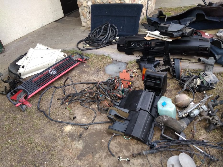 Уплотнітелі дверей гольф2 джетта