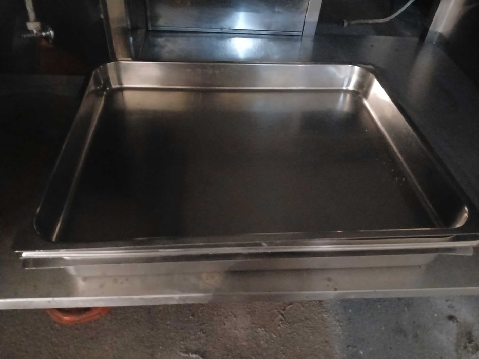 Forno Industrial 102X99X99 com Bancada Inox 100X100 + 70X80.