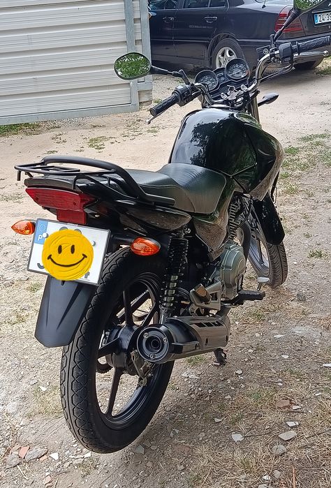 Mota 125 Yamaha ybr 125  com 15 mil kilometros em escelente estado