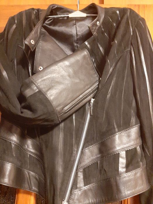 Куртка чорна, шкіра.жіноча