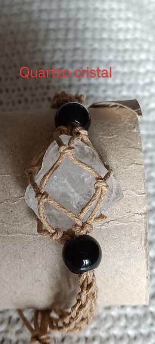 Pulseiras com pedras naturais