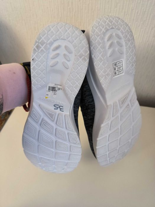 Женские кросовки Sketches