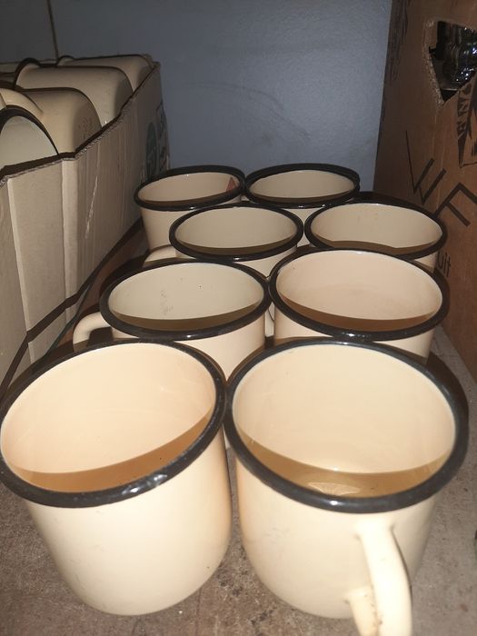 Кружка новая и б.у эмалированная ссср 370-400гр. Ложка ал , тарелка ал