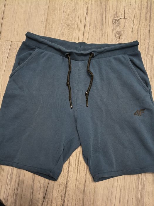Krótkie spodenki 4f 140  chłopięce