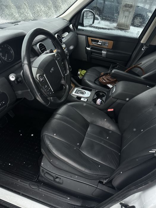 Lend Rover Discovery 2015