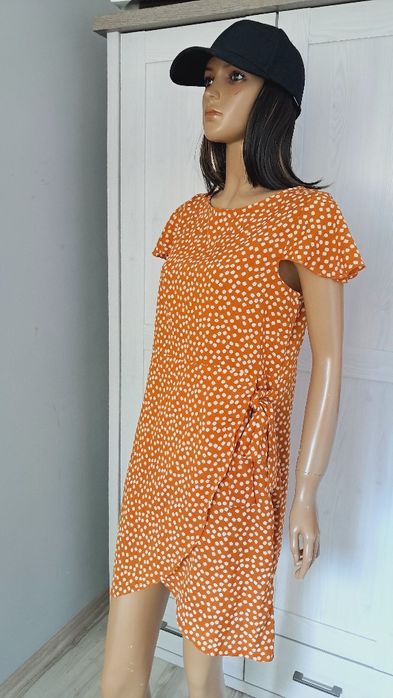 Sukienka  pomarańcz w  białe stokrotki