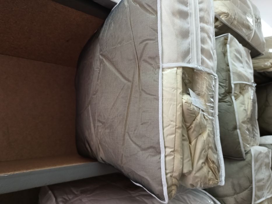 Ковдра стьобана з верблюжої вовни від виробника Ярослав