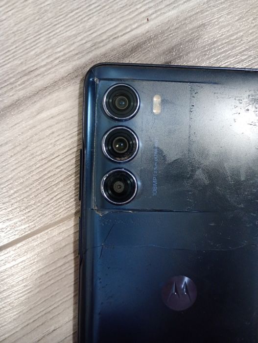 Telefon Motorola g200