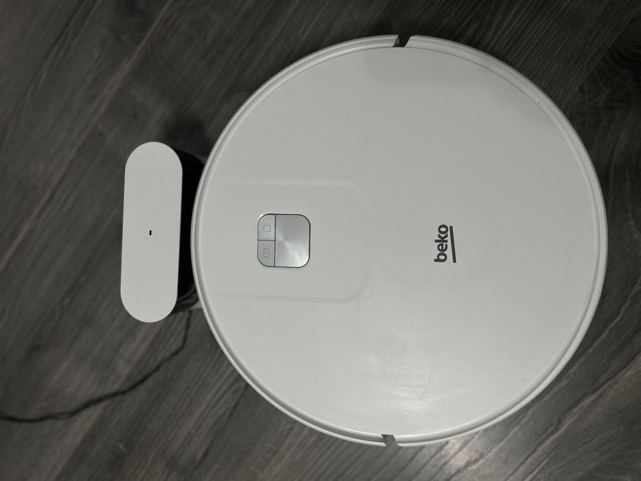 Моющий робот пылесос