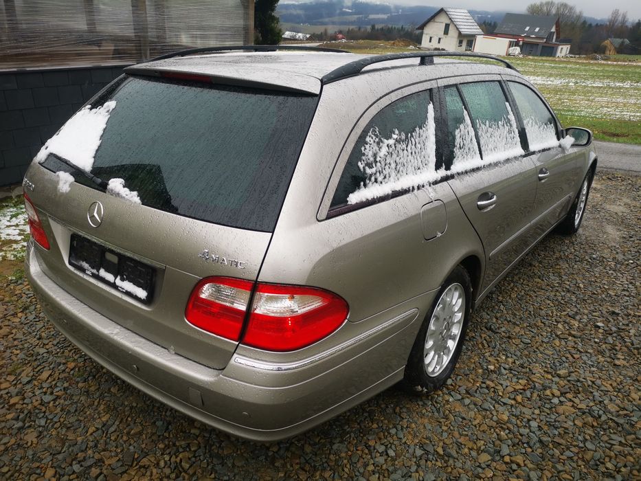 Mercedes Benz E320 4matic