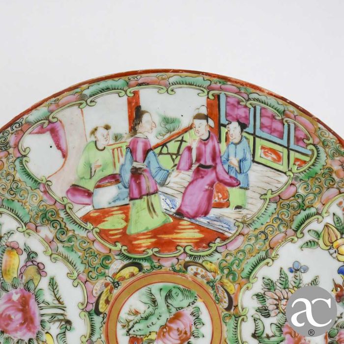 Prato em Porcelana da China decoração Mandarim, séc. XIX
