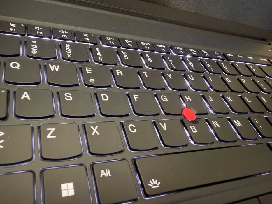 Lenovo ThinkPad P16s Gen4|Ultra 9-285H|64Gb|1TB|ARC PRO 140T|Garantia|