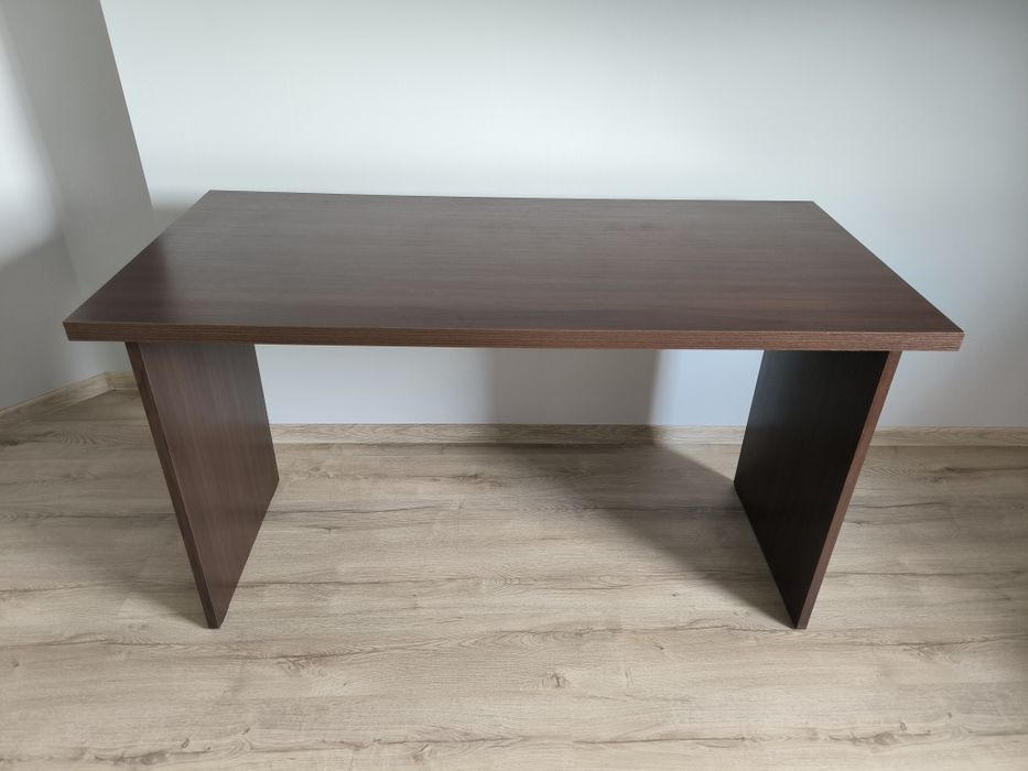 Biurko biurka kolor brązowy