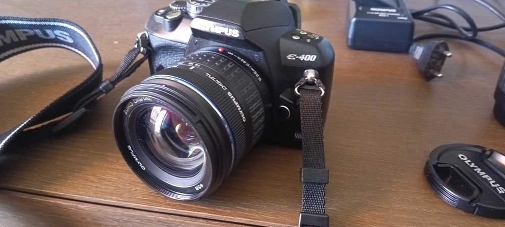 Maquina fotogáfica digital DSLR Olympus