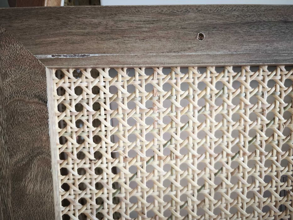 Mesa de cabeceira