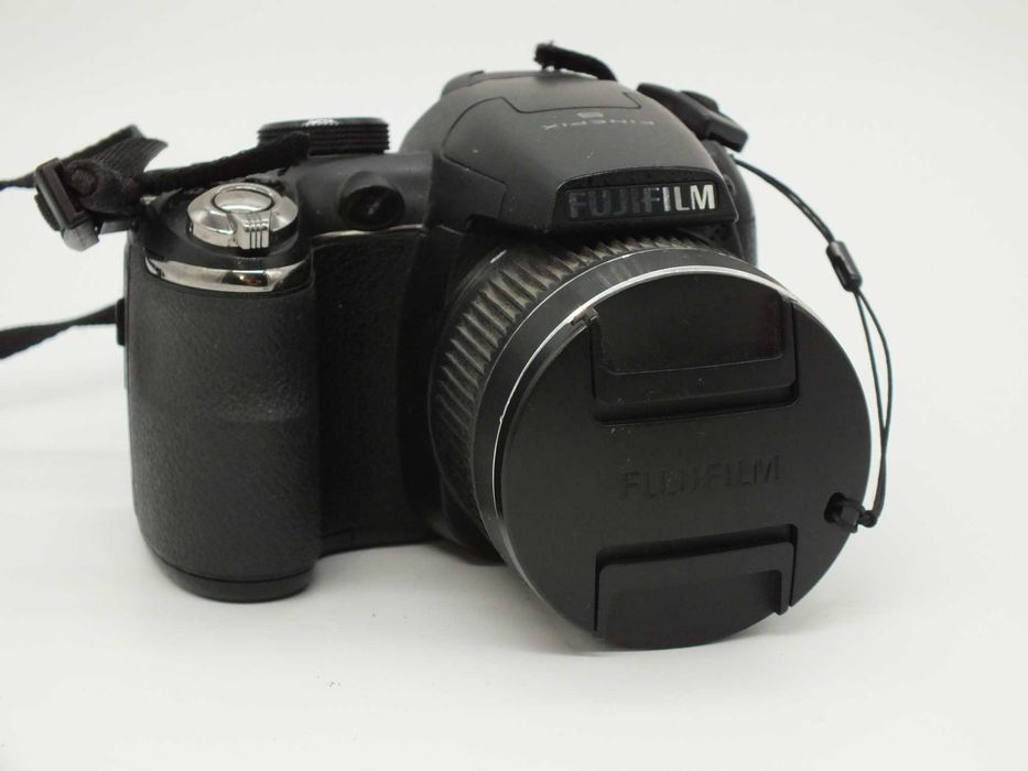 Aparat Fujifilm FunePix S3300