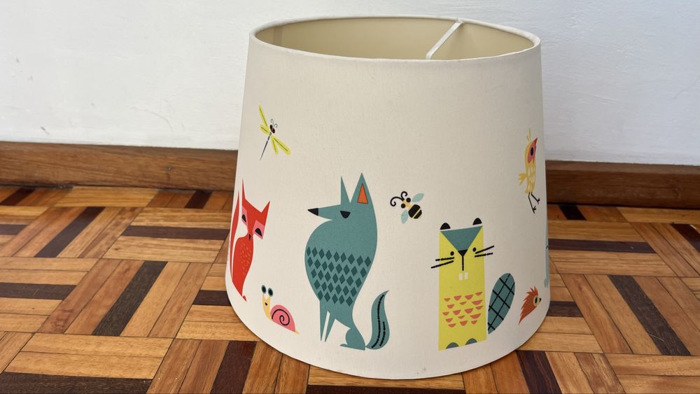 Abajur tema animais. Criança.