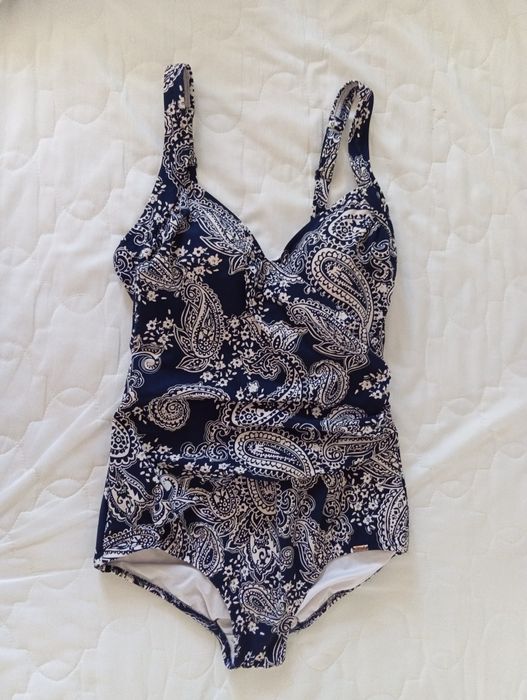 Купальник суцільний