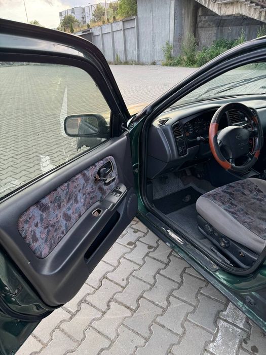 Nissan Primera 1998