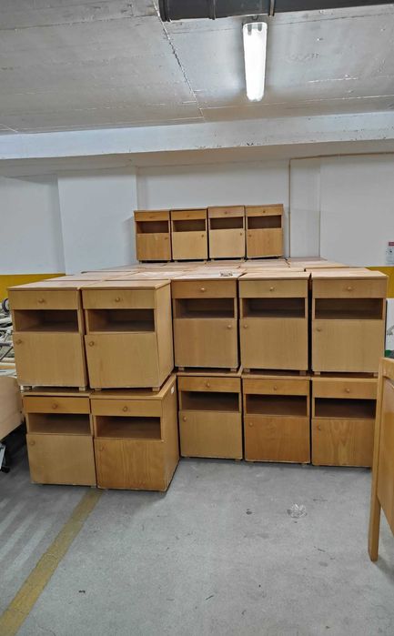 Mobiliário de Quarto em madeira de faia