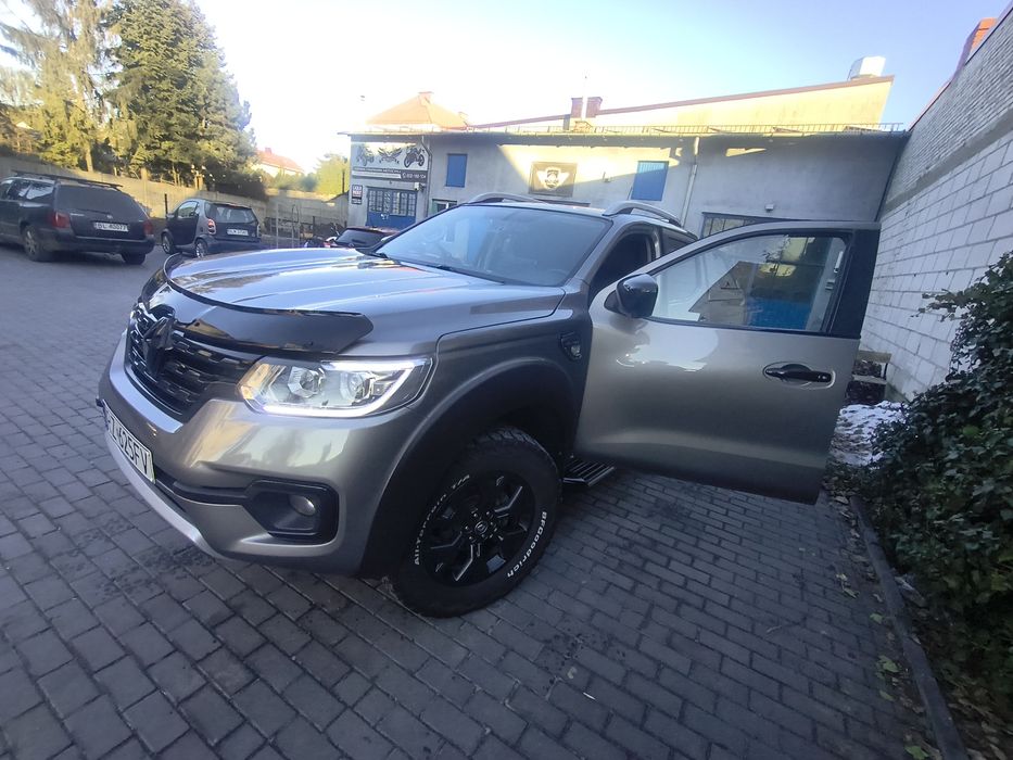 Renault Alaskan Nissan Navara d23