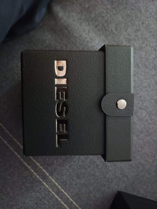 Diesel DZT2032 smartwatch