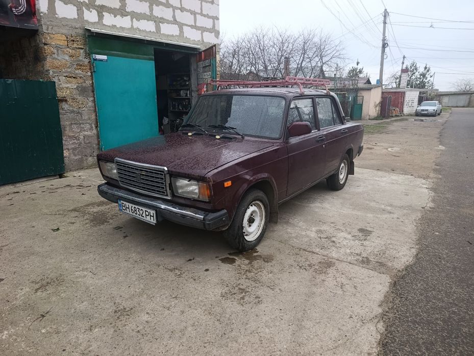 Продам ВАЗ 2107 инжектор