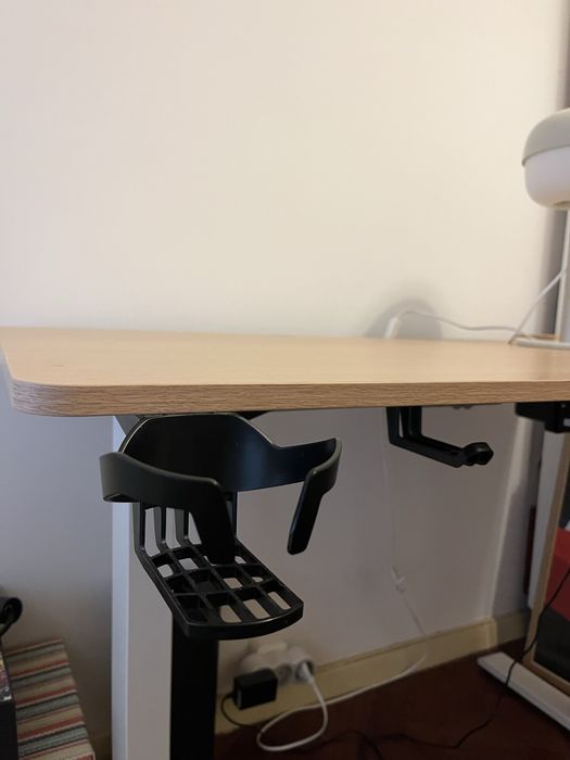 Standing desk / secretaria elevatoria