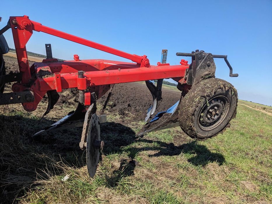 Плуг 2 корпусний 2*40